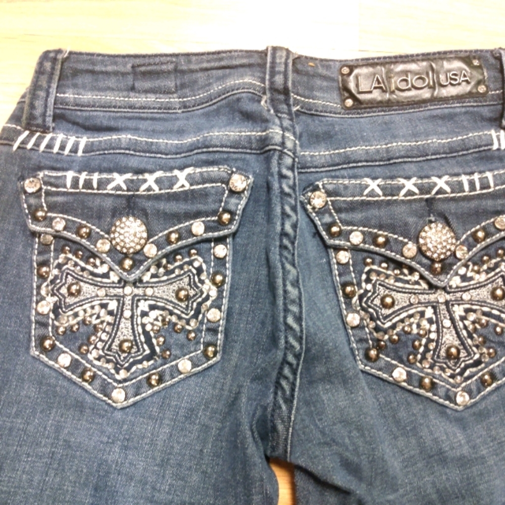 Nwot *L.A. IDOL size 1 BLINGED OUT DESIGNER CAPRI